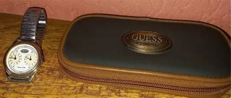 relogio guess antigo